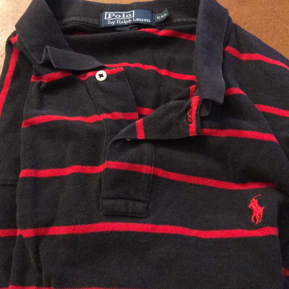 Short sleeve Ralph Lauren polo.